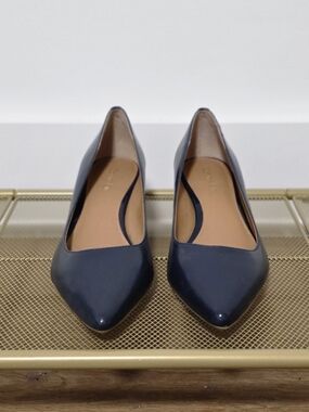 Calvin Klein Navy Kitten Heels Size 6